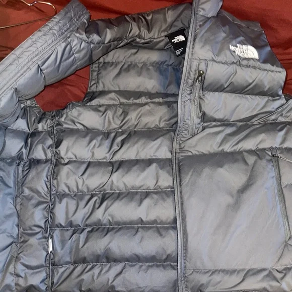 North face 550 full Zip down puffer vest - Picture 3 of 4